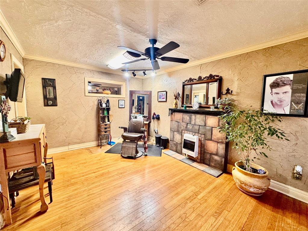 1510 W Gore Boulevard Property Photo 20