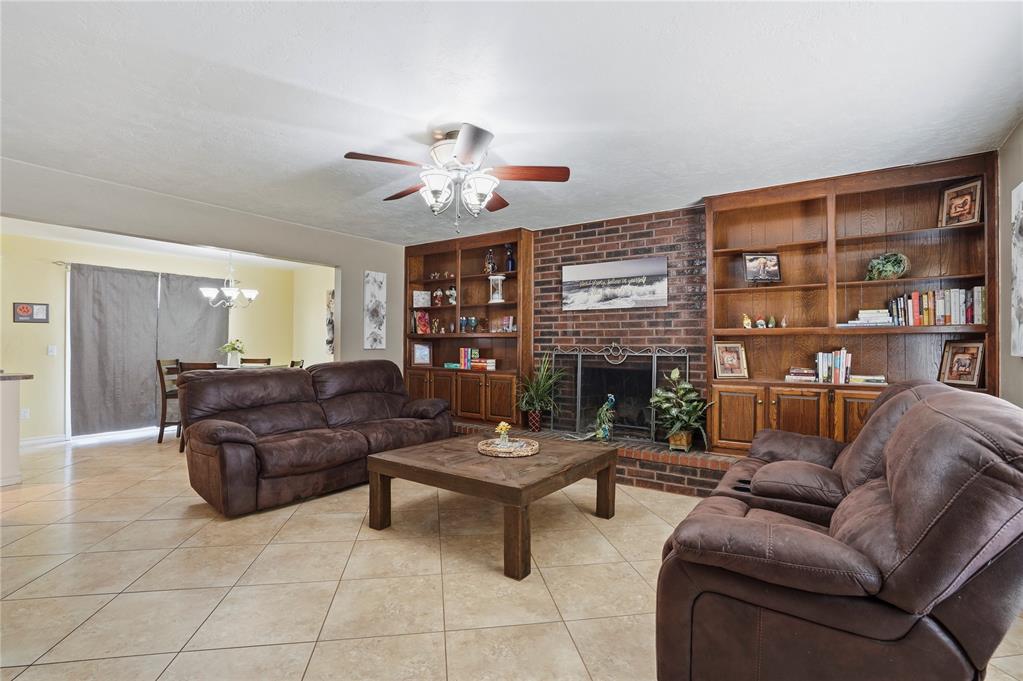 608 S Patterson Drive Property Photo 6