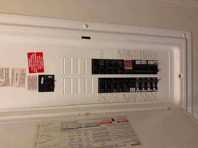 207 N Walnut Street Property Photo 9