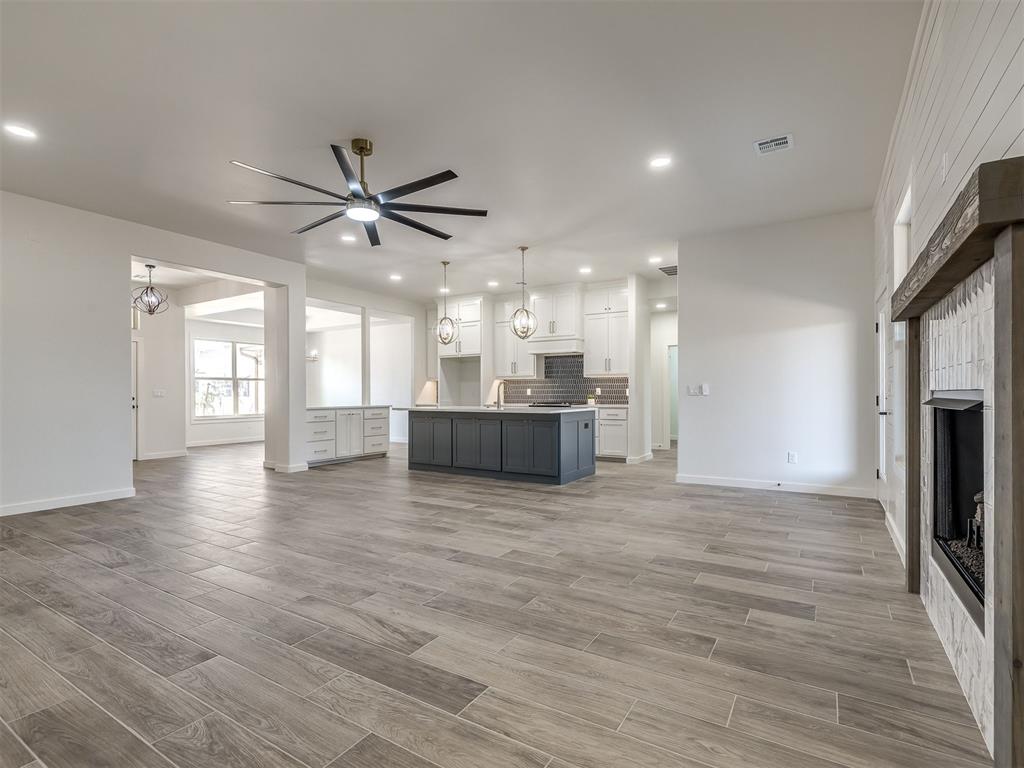 10924 Sandstone Ridge Way Property Photo 8