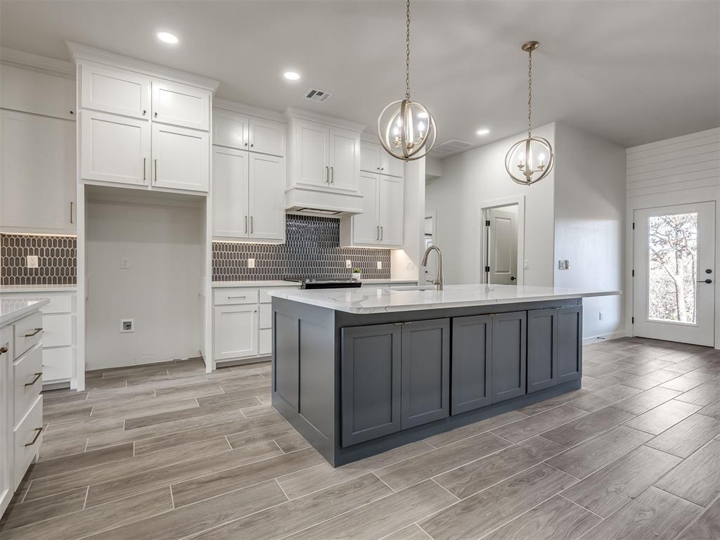 10924 Sandstone Ridge Way Property Photo 11