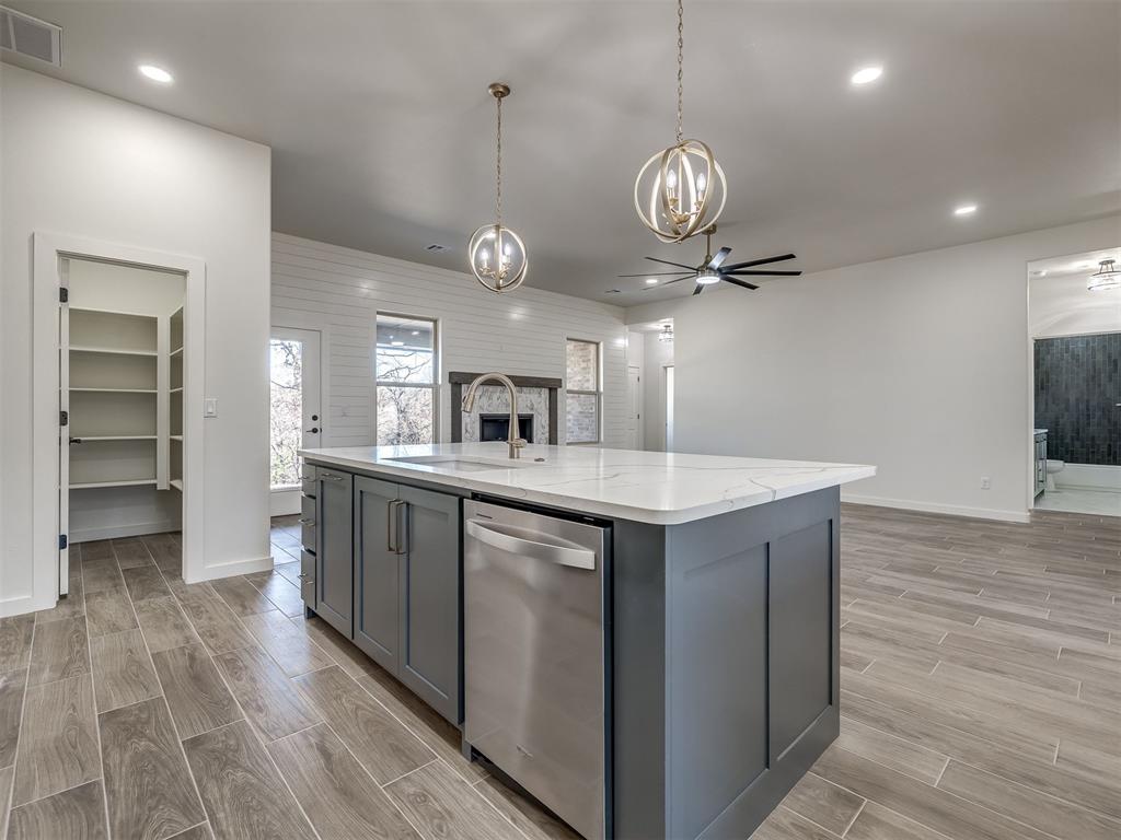 10924 Sandstone Ridge Way Property Photo 13