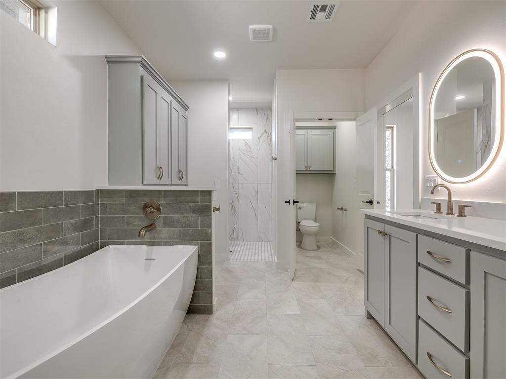 10924 Sandstone Ridge Way Property Photo 26