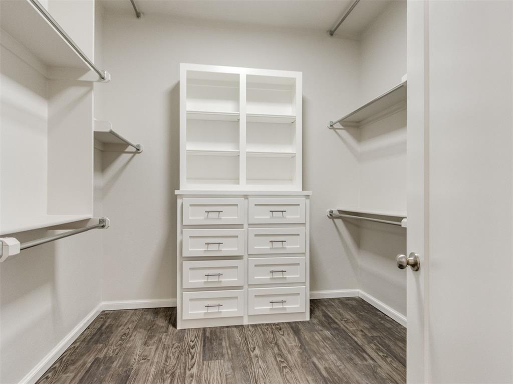 10917 Oaksplinter Lane Property Photo 23