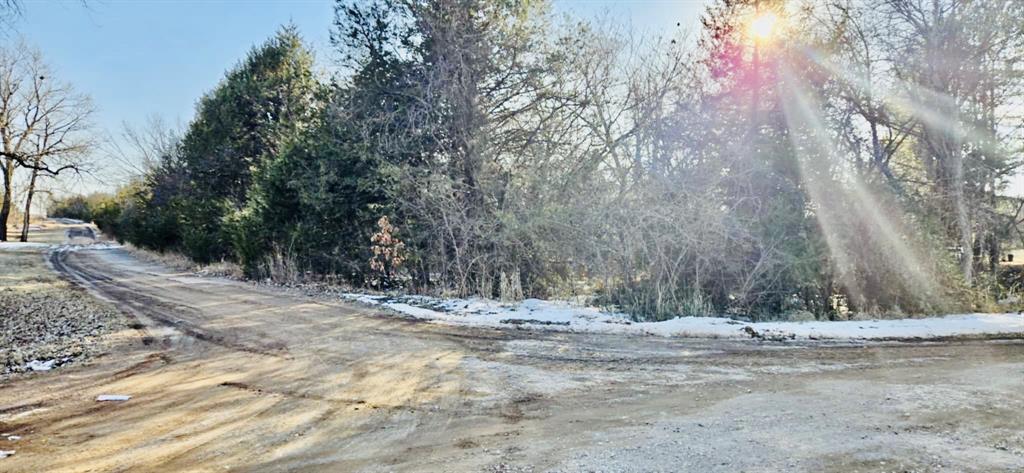 14102 Perry Drive Property Photo 2