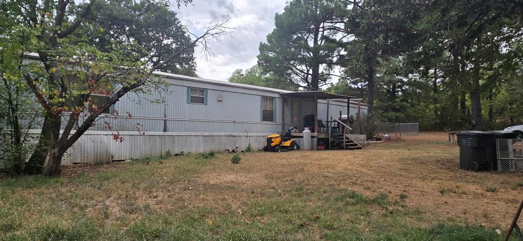 14102 Perry Drive Property Photo 4