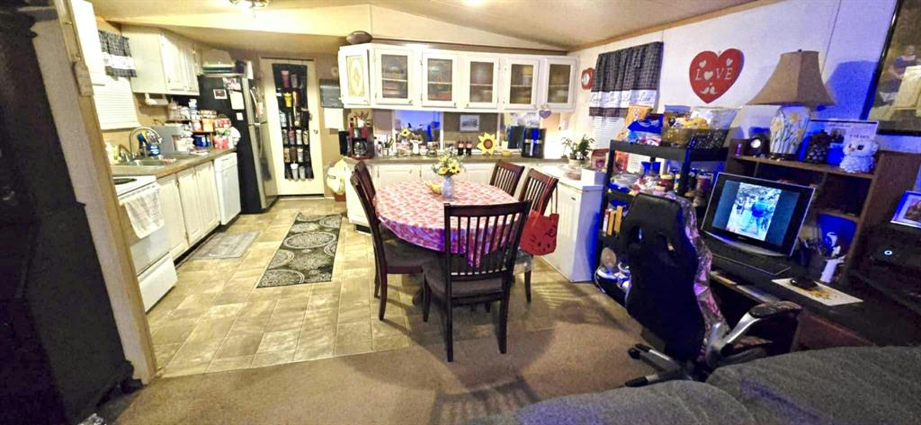 14102 Perry Drive Property Photo 8