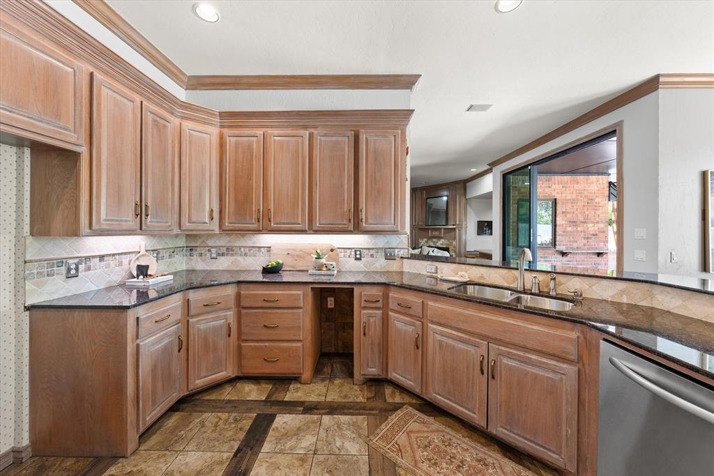 14705 Longford Way Property Photo 14