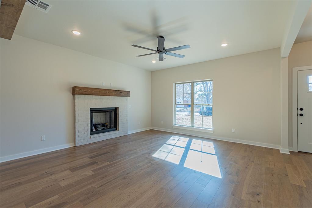 1521 Cruce Street Property Photo 8