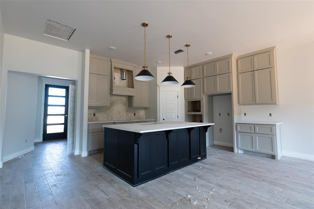 5517 Eden View Drive Property Photo 1