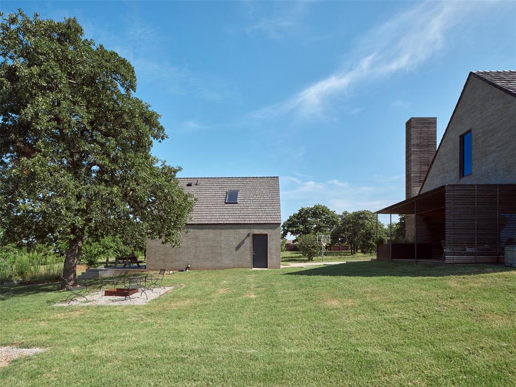 8925 Acre View Drive Property Photo 45