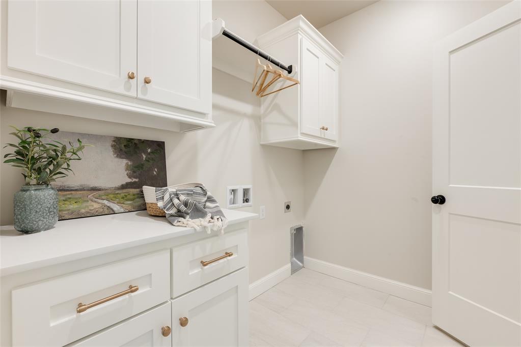 1732 Paseo Place Property Photo 13