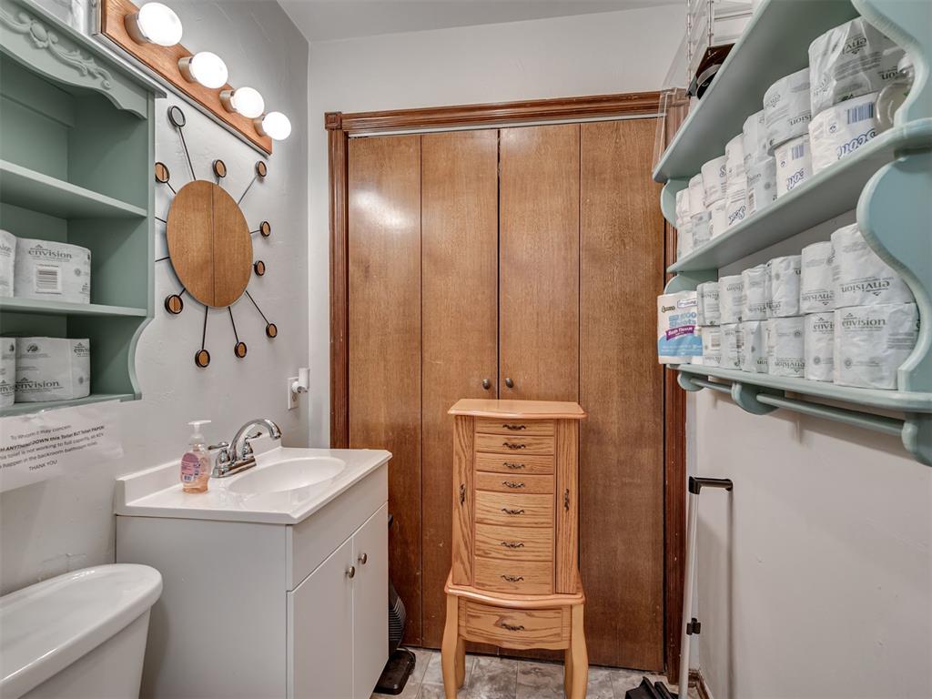 6726 Nw 38th Street Property Photo 15