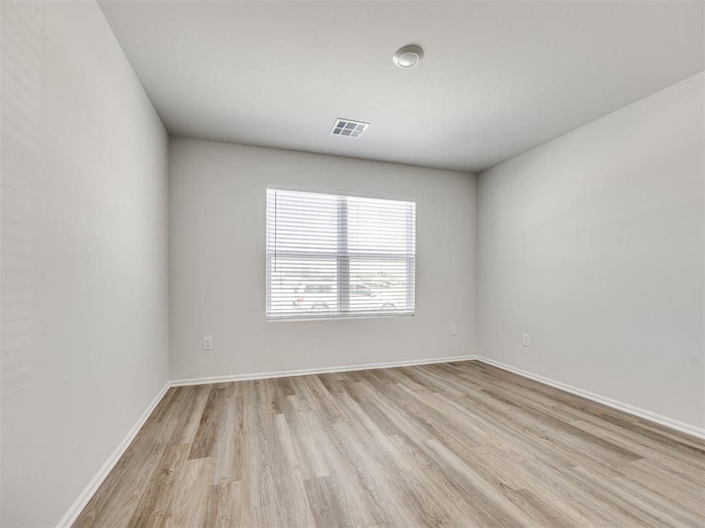 1213439 Property Photo 9