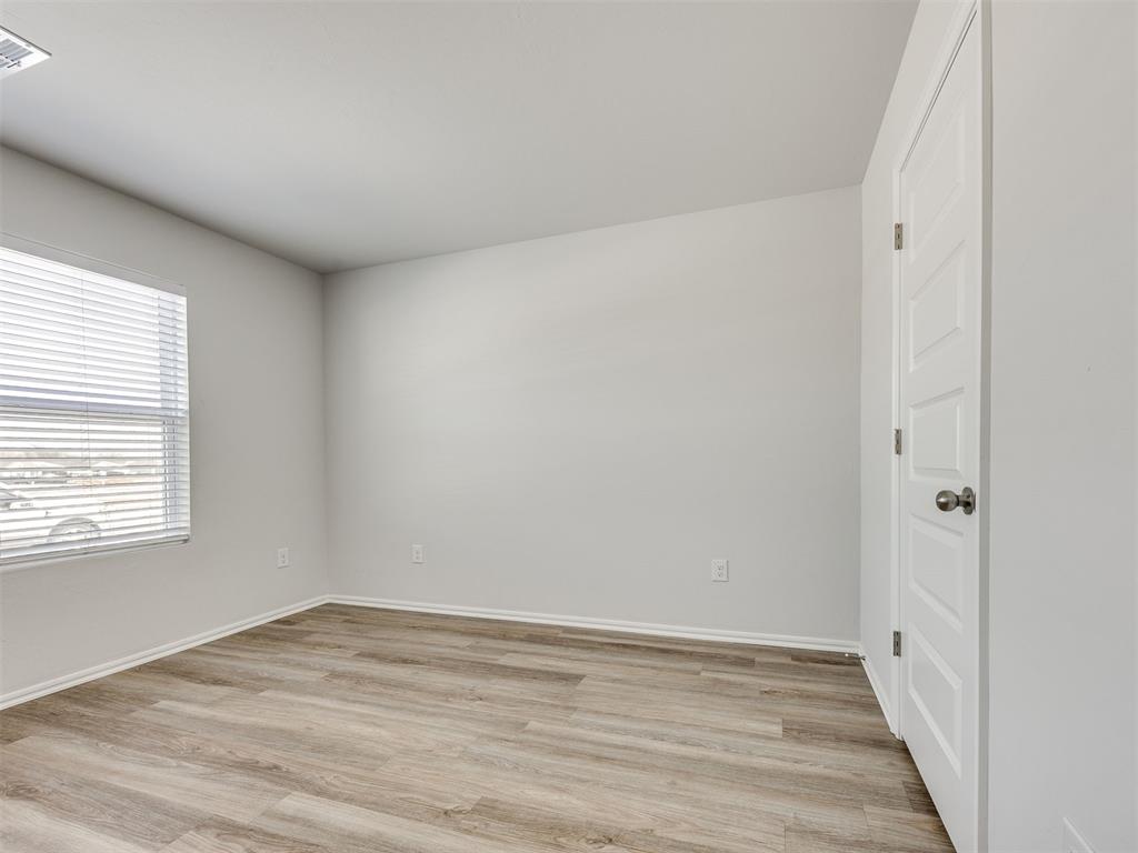 1213439 Property Photo 10