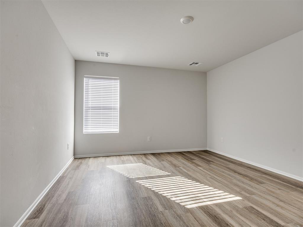 1213439 Property Photo 32