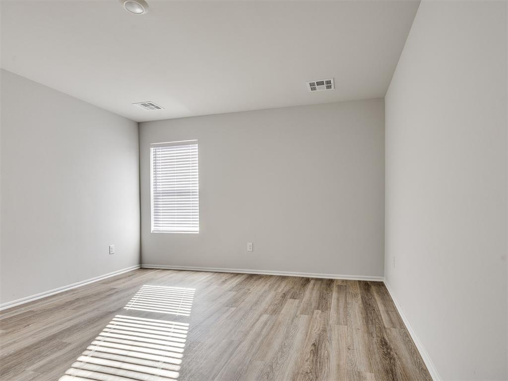 1213439 Property Photo 33