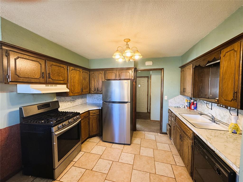 420 N Dawson Street Property Photo 7