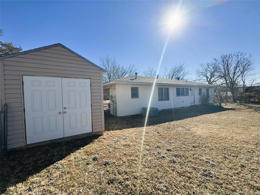 420 N Dawson Street Property Photo 19