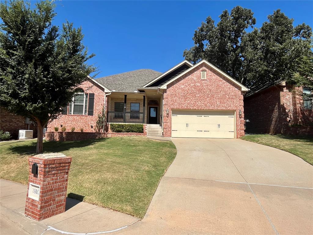 3605 Oakridge Circle Property Photo 1