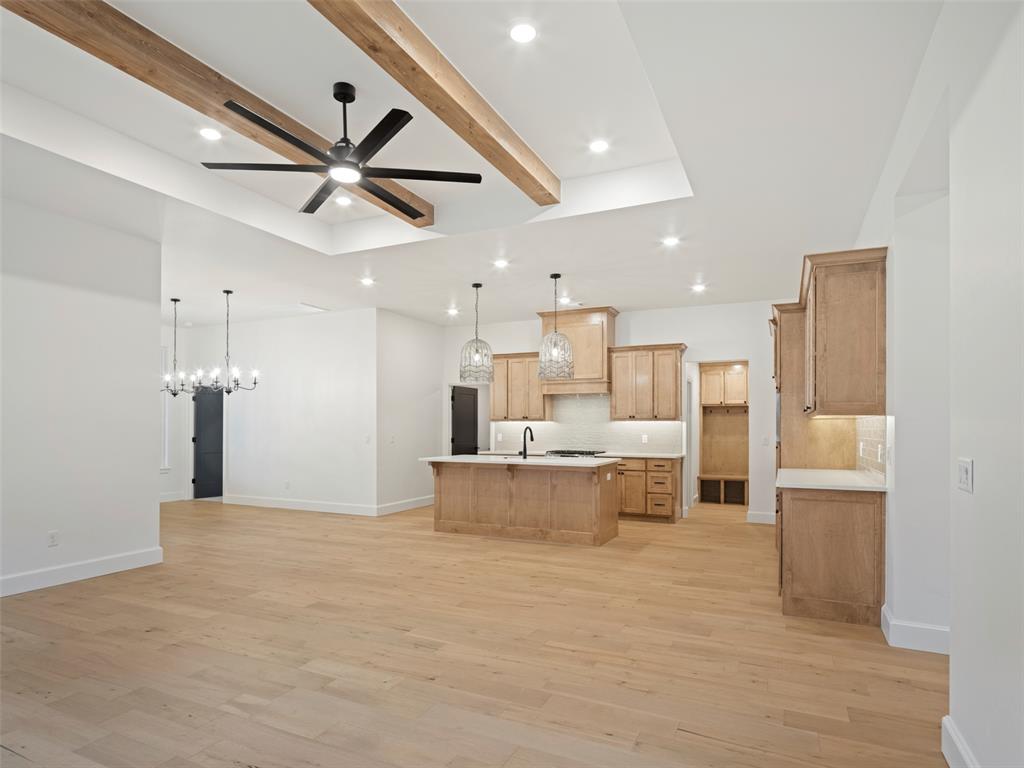 16309 Dakota Drive Property Photo 4