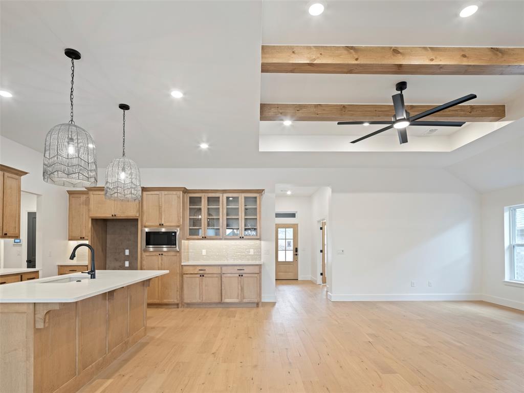 16309 Dakota Drive Property Photo 5