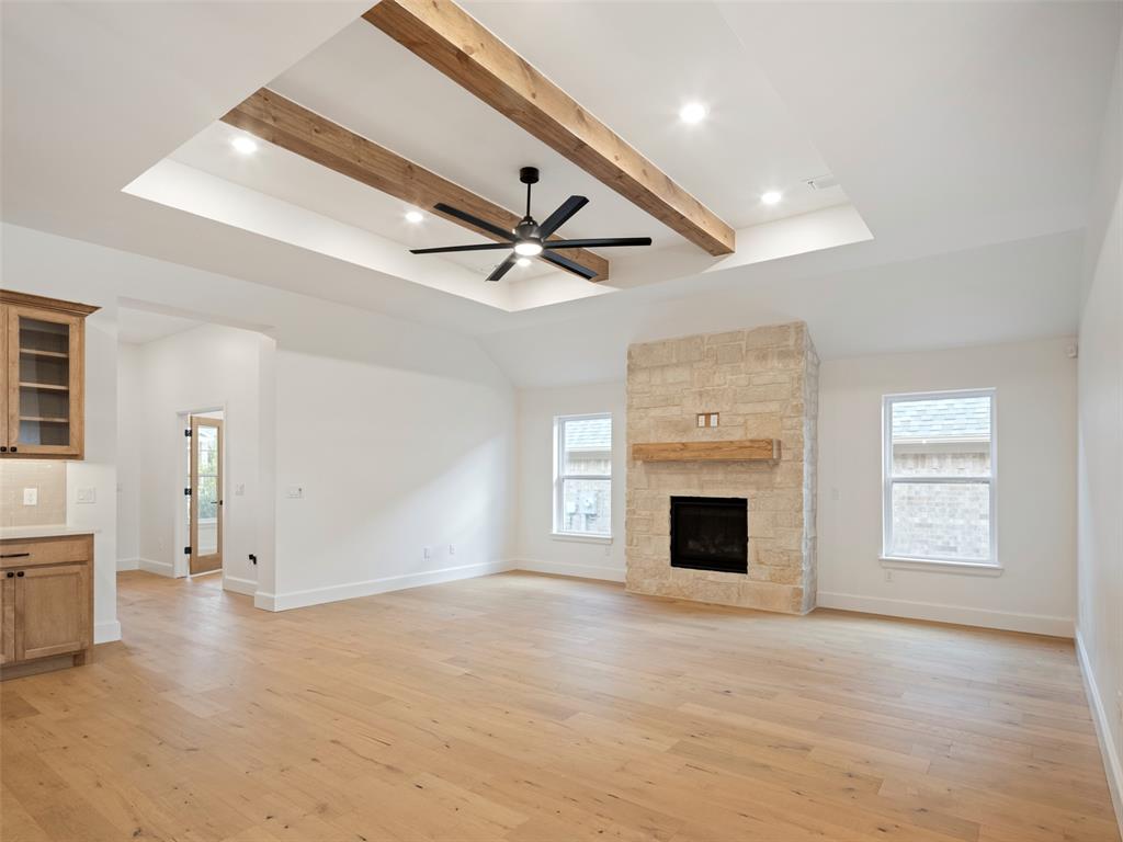 16309 Dakota Drive Property Photo 8