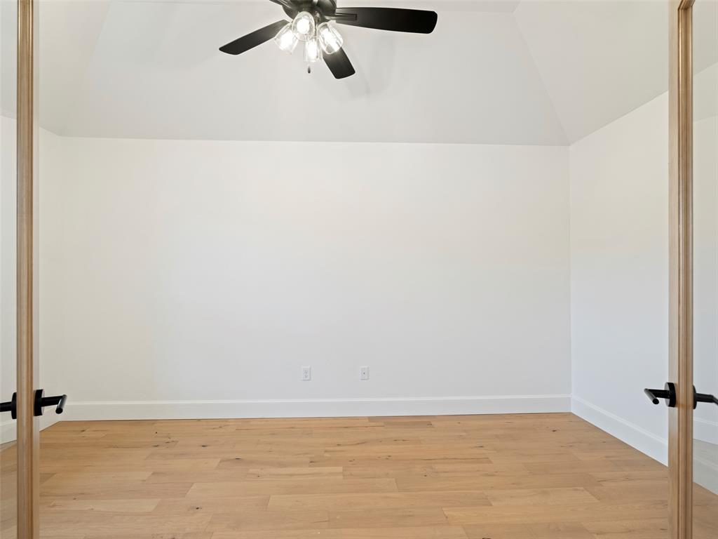 16309 Dakota Drive Property Photo 17