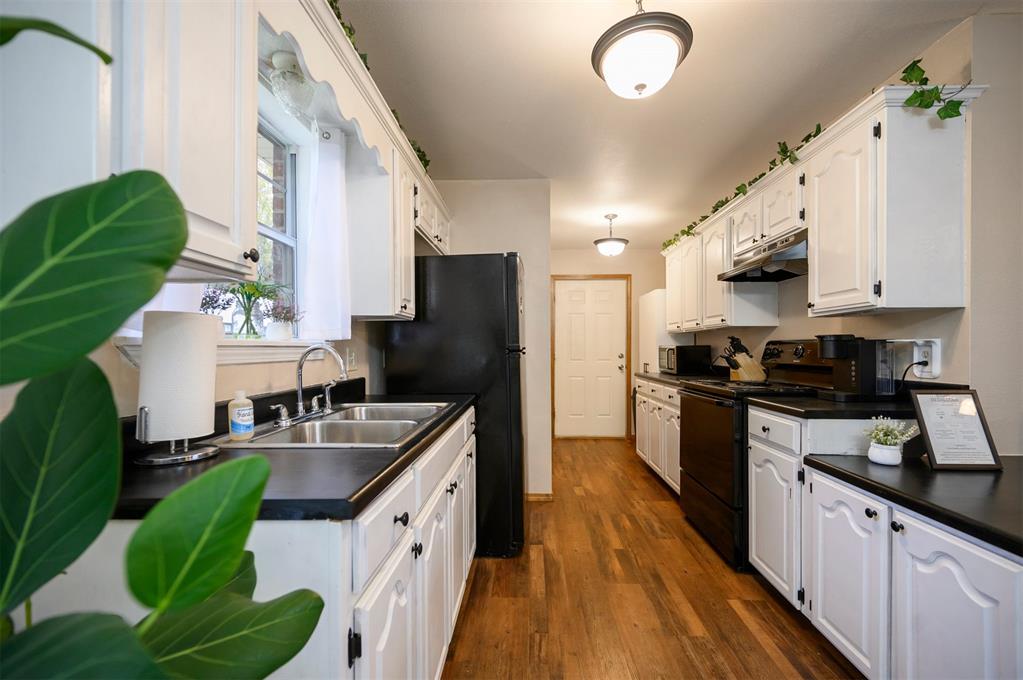 105 Raintree Road Property Photo 10