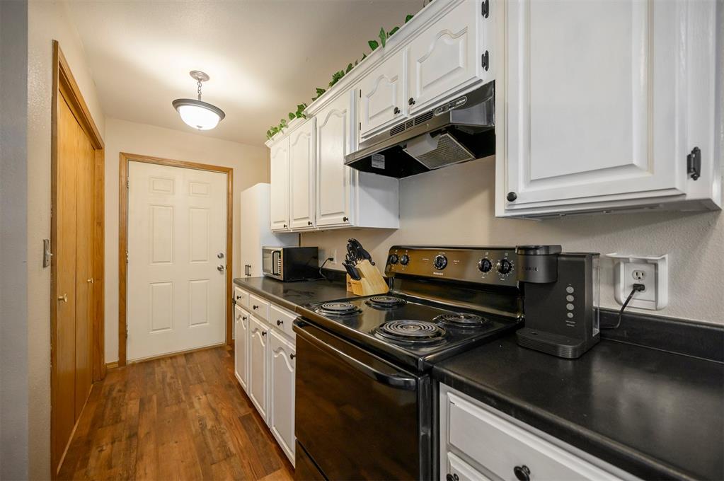 105 Raintree Road Property Photo 11
