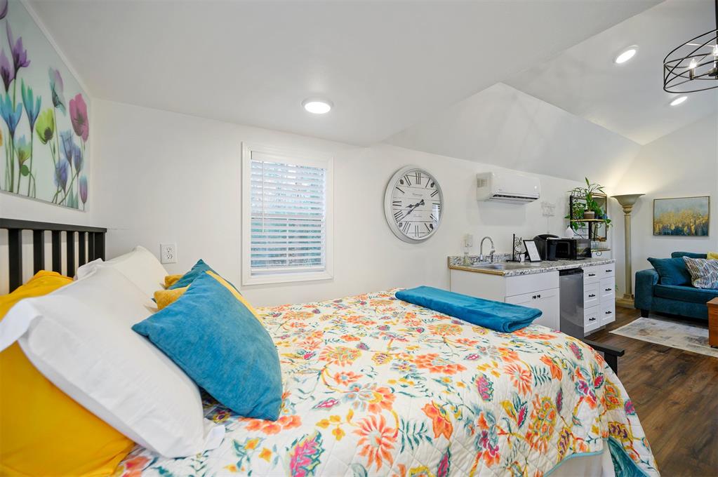 105 Raintree Road Property Photo 41
