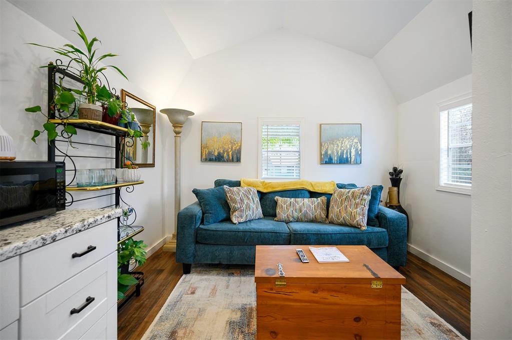105 Raintree Road Property Photo 45