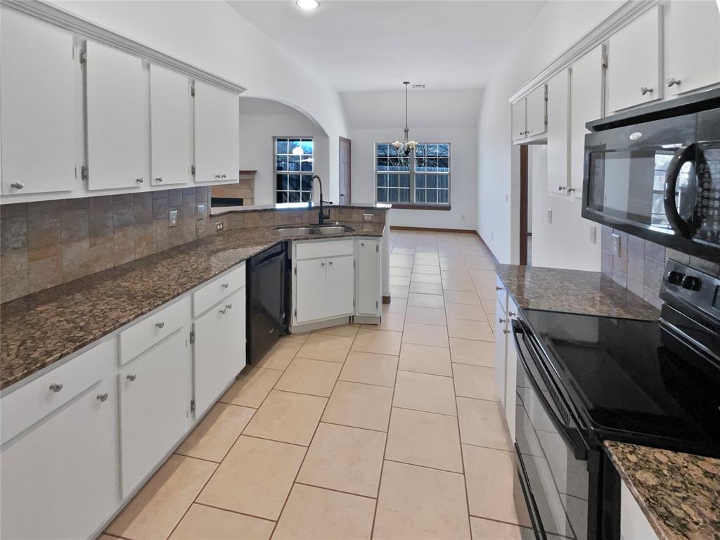 305 N Lakeside Terrace Property Photo 2