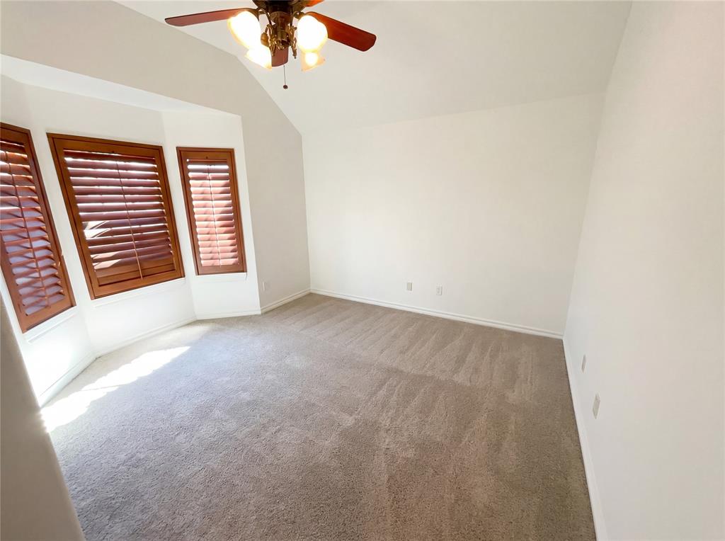 305 N Lakeside Terrace Property Photo 17