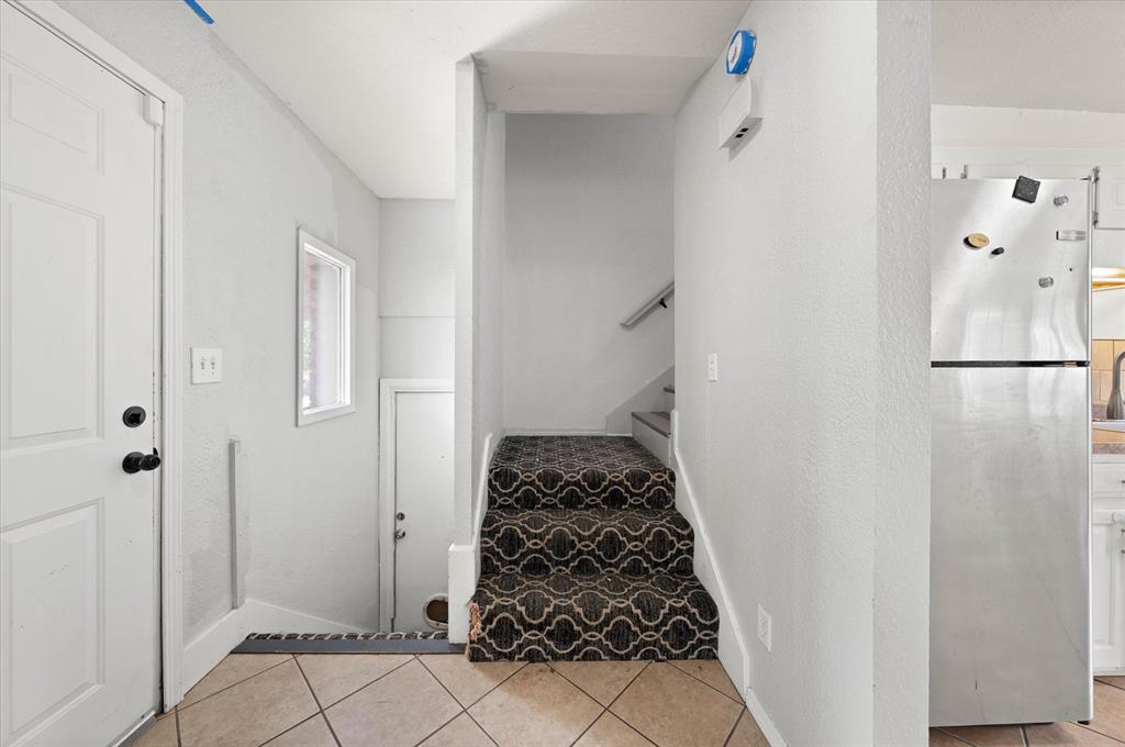 2232 Laneway Drive Property Photo 7