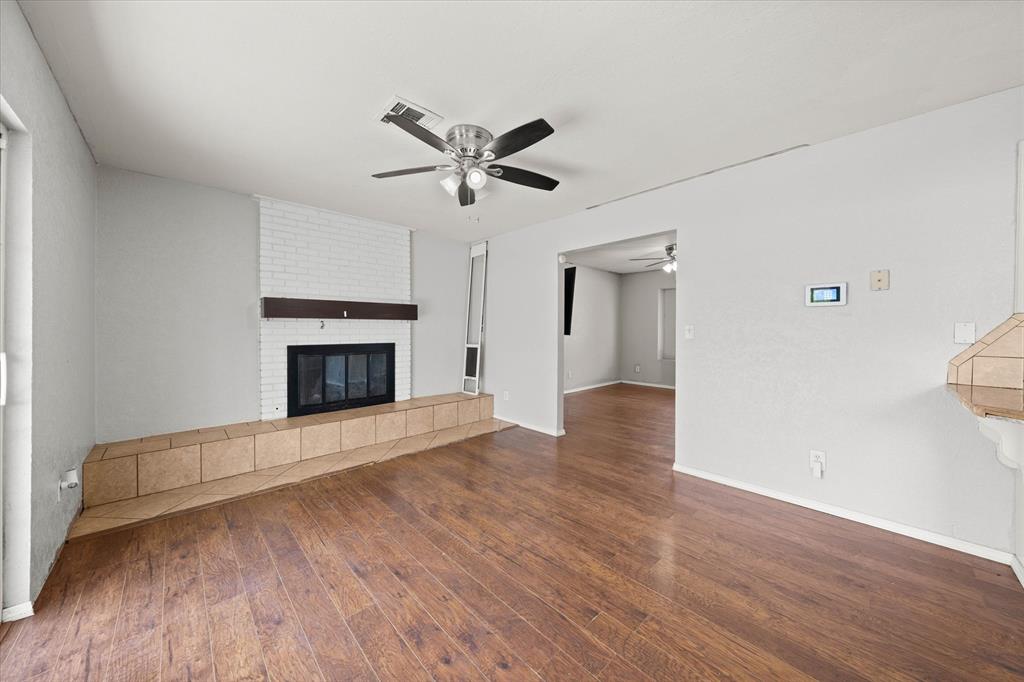 2232 Laneway Drive Property Photo 8