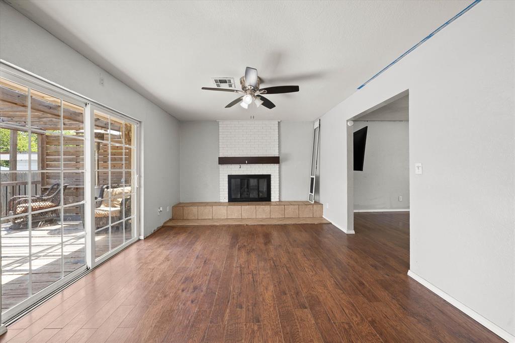 2232 Laneway Drive Property Photo 9