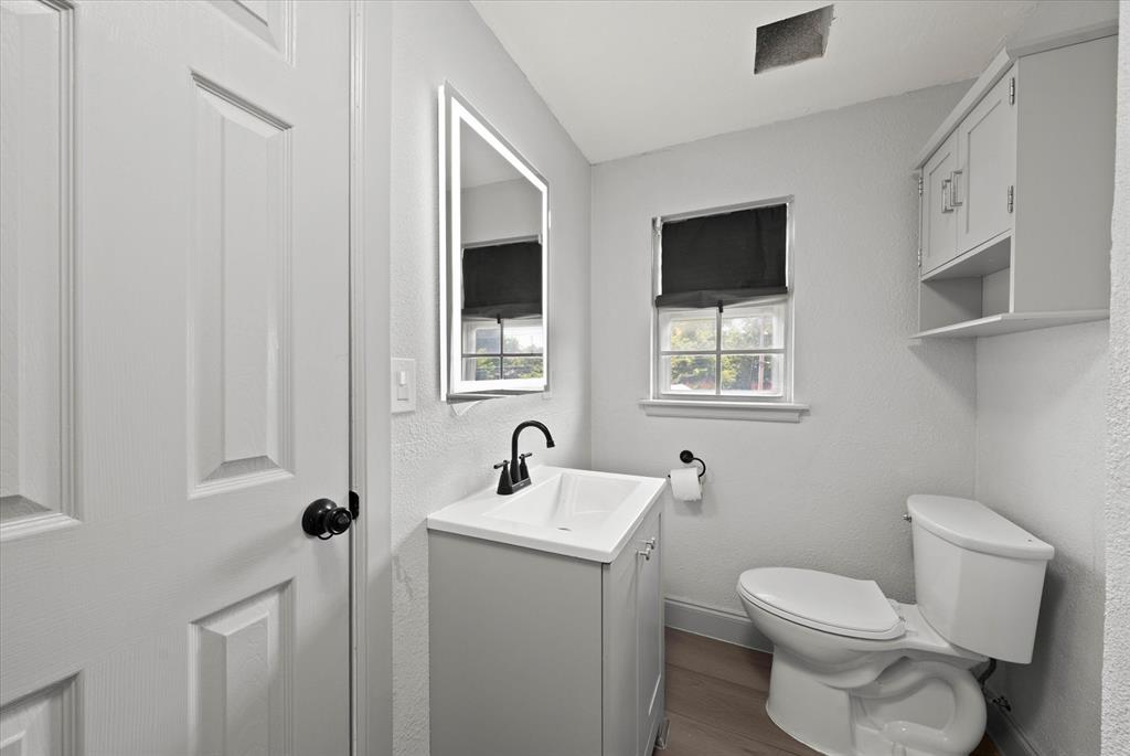 2232 Laneway Drive Property Photo 33