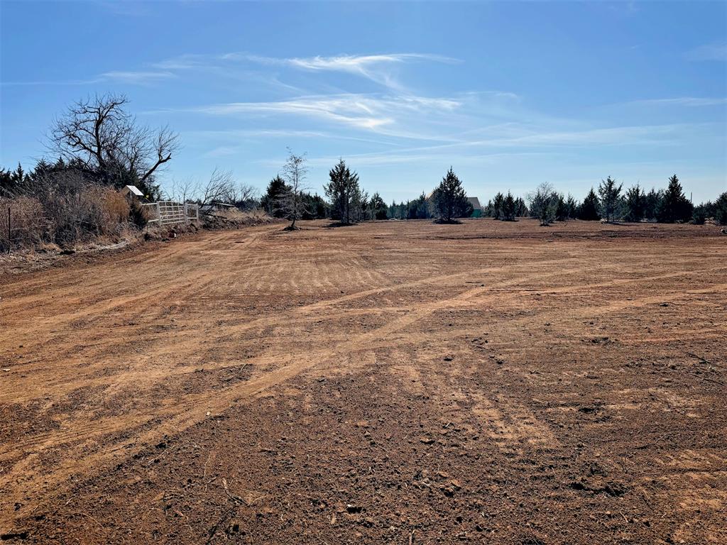 1901 W Forrest Hills Road Property Photo 1