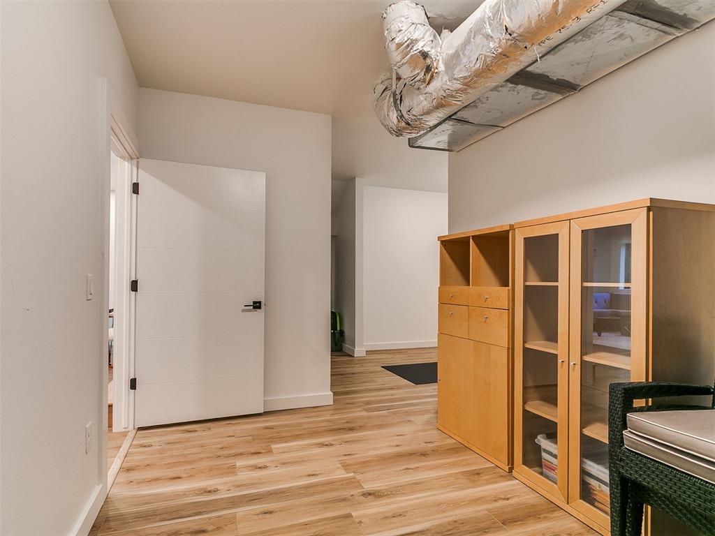 716 S Pickard Avenue Property Photo 43