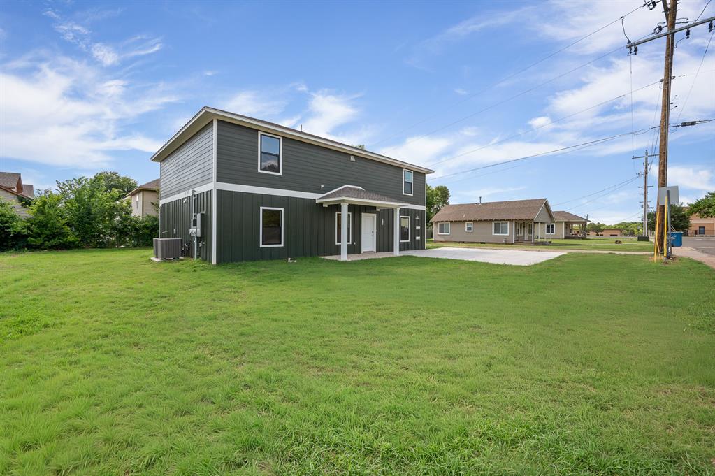 9 N State Street Property Photo 3