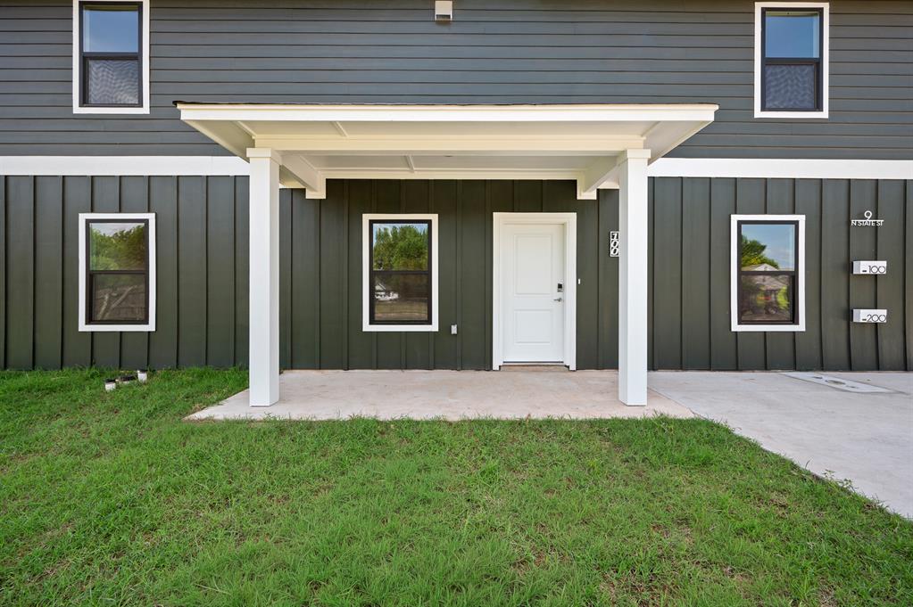 9 N State Street Property Photo 5