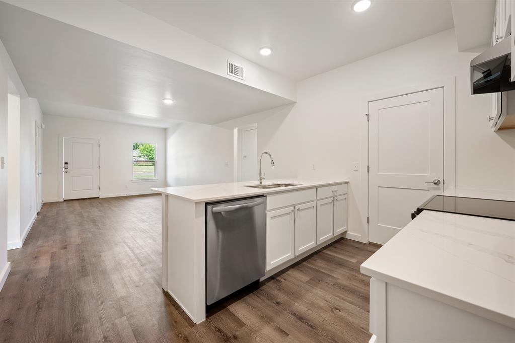 9 N State Street Property Photo 19