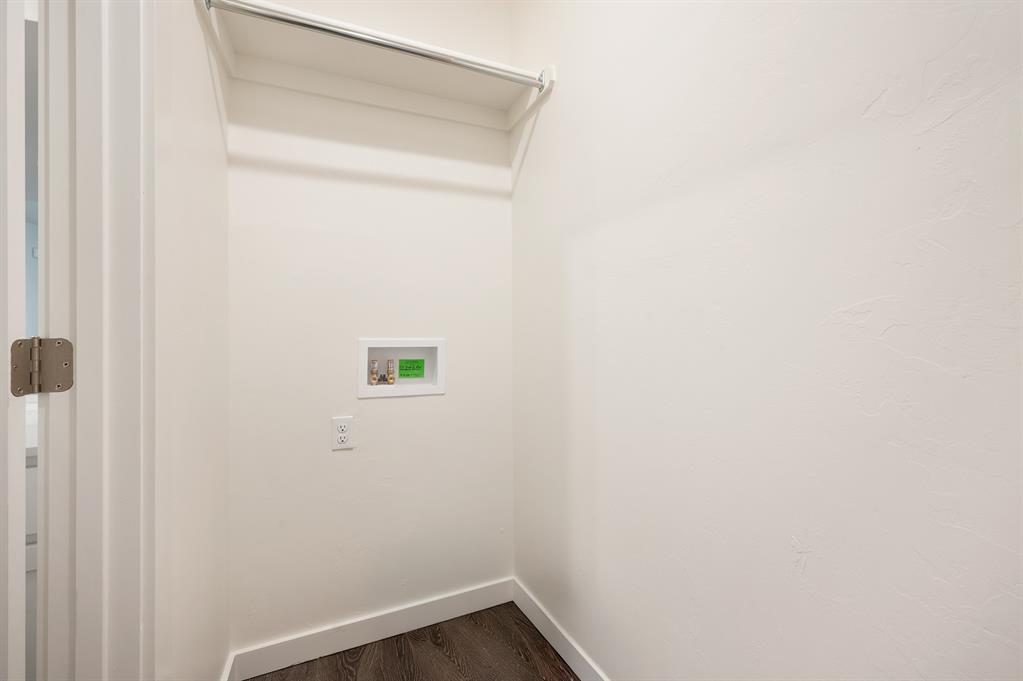 9 N State Street Property Photo 23
