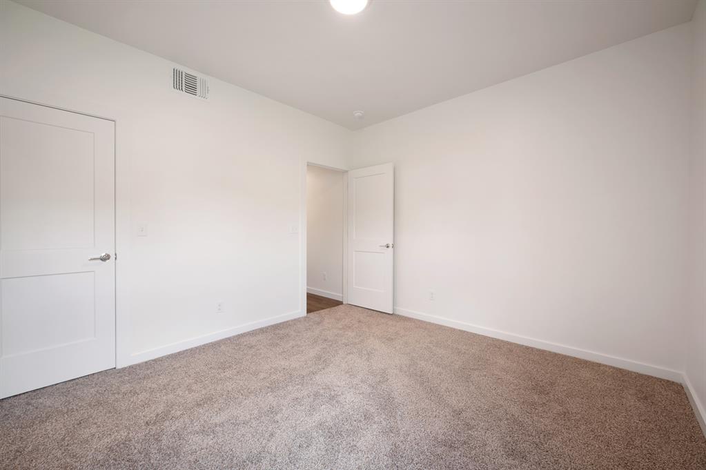 9 N State Street Property Photo 27