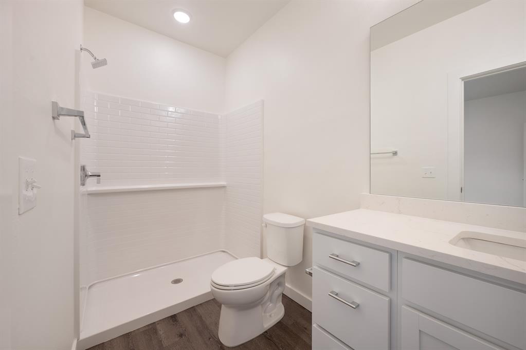 9 N State Street Property Photo 28