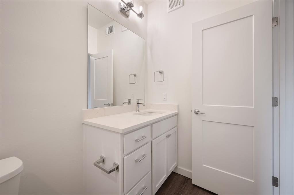 9 N State Street Property Photo 29