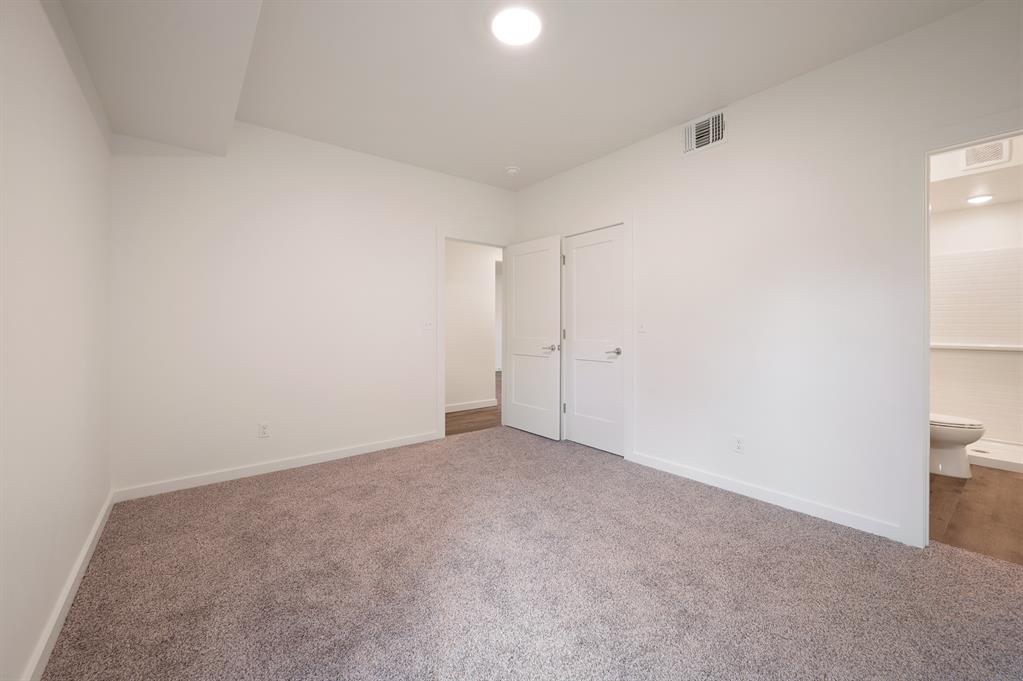 9 N State Street Property Photo 31