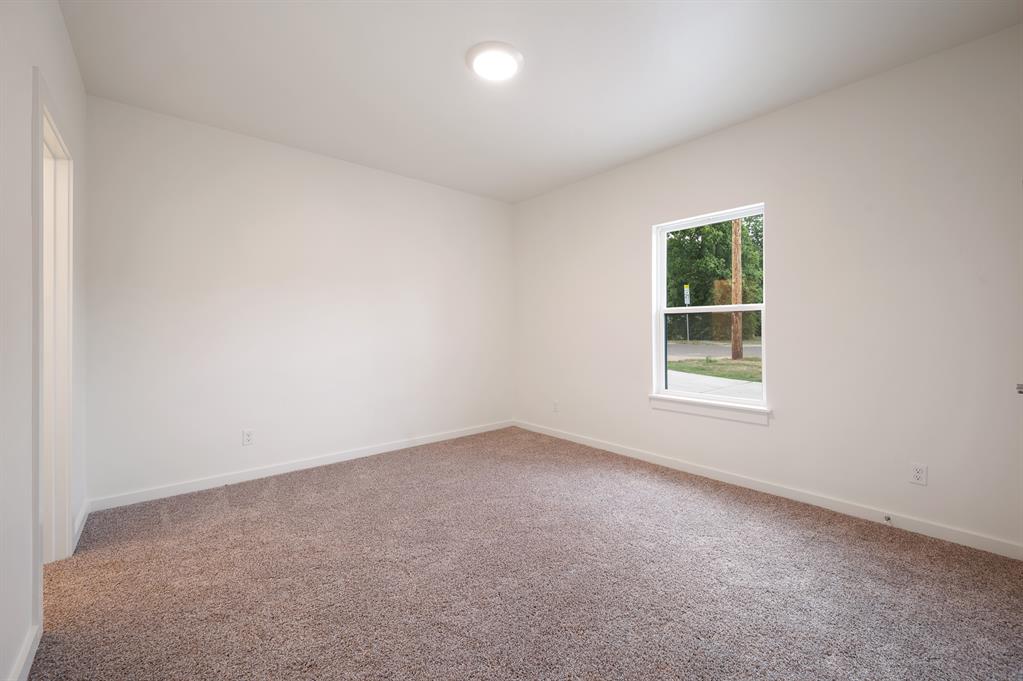 9 N State Street Property Photo 35