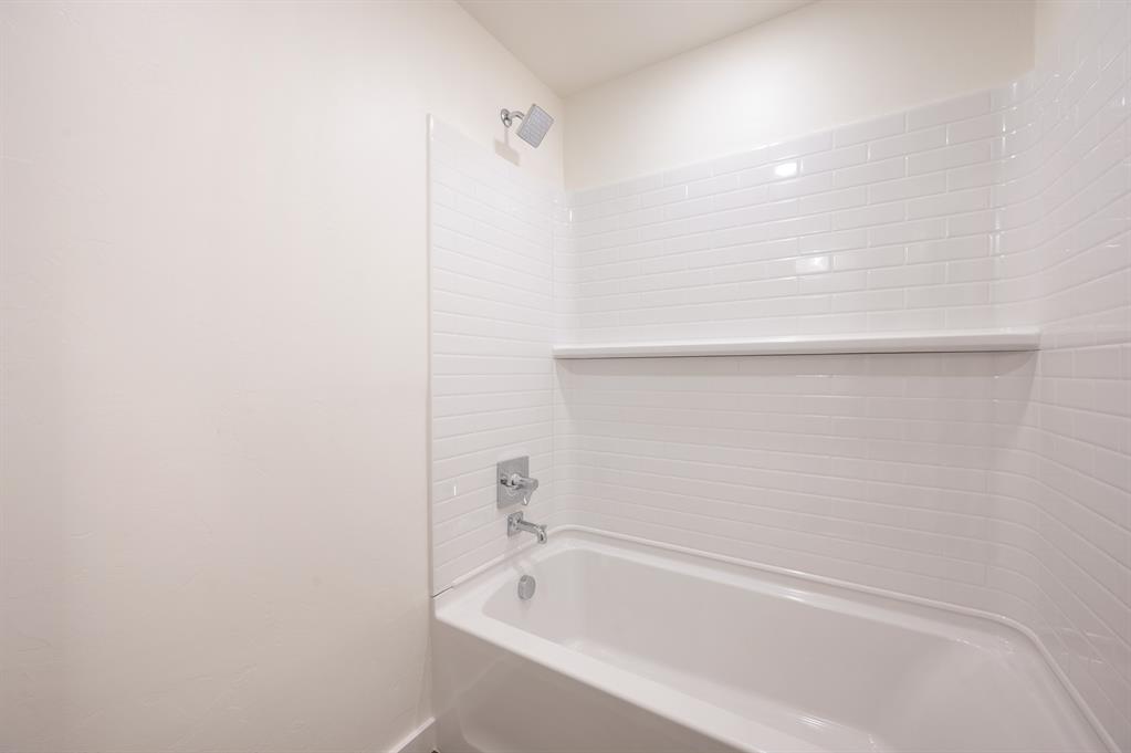 9 N State Street Property Photo 43